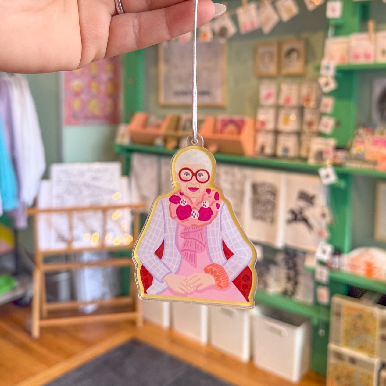 Iris Apfel Ornament