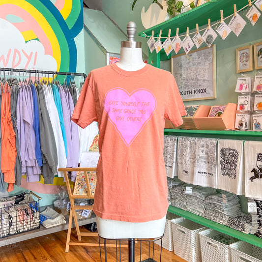 Grace - Comfort Colors - T-Shirt